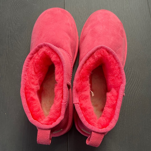 🩷 Women's UGG Classic Ultra Mini Boots, Size 10 - Picture 3 of 7